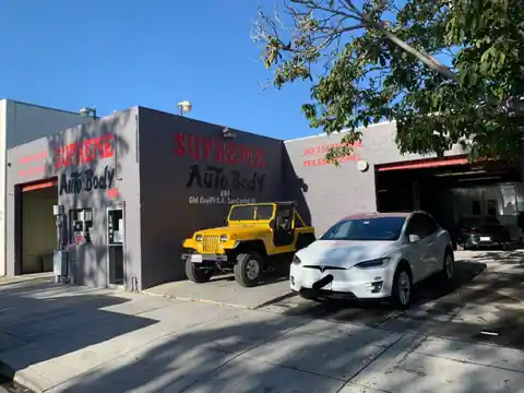 Supreme Auto Body in San Carlos