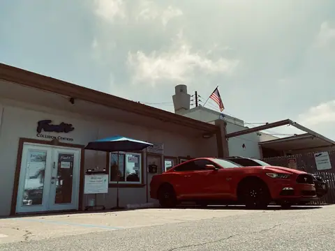 Frank's Collision Centers in San Clemente