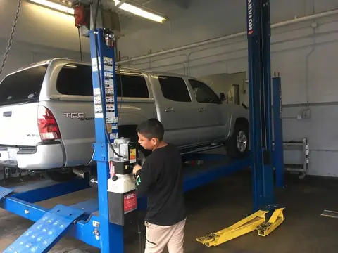 Naval Base San Diego Auto Hobby Shop in San Diego