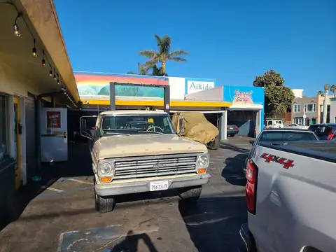 Sunset Garage in San Diego