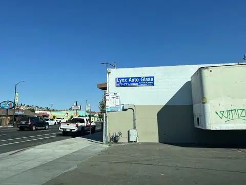 Lynx Auto Glass in San Leandro