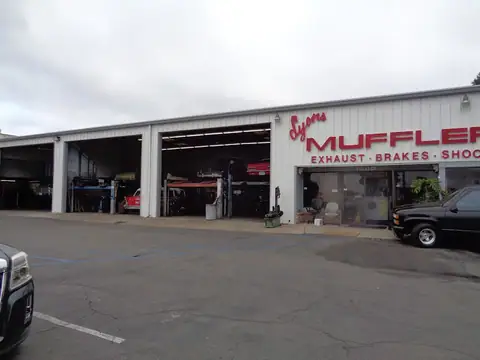 Lyon's Muffler & Brake in San Marcos