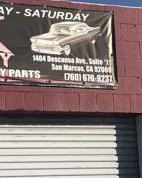 X & J Body Shop in San Marcos