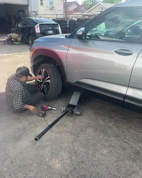 Js Universal Used Or New Tires in Sanger