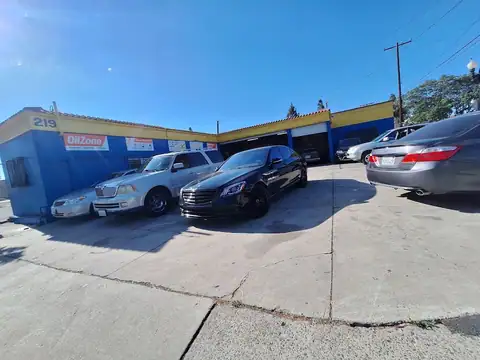 Lc auto care in Santa Ana