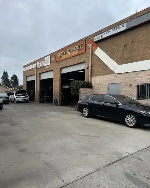 Mora's Auto Repair in Santa Ana