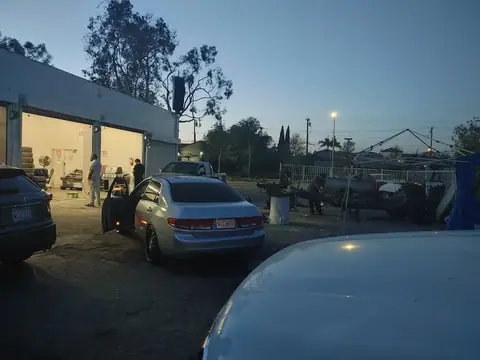 Oscar Auto Repair Shop in Santa Ana