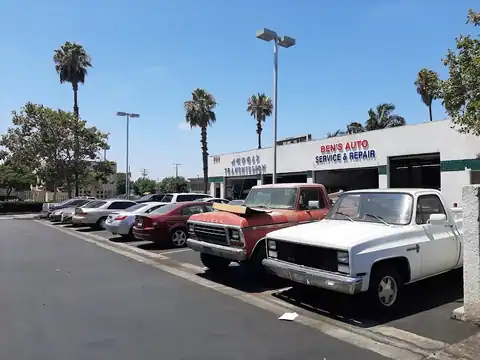 Vina Auto Repair in Santa Ana