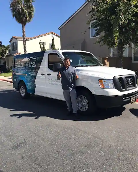 HR Auto Glass in Santa Barbara