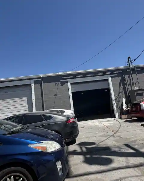 Av auto body & repair Llc in Santa Clara