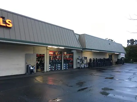 California Tire and Wheel in Santa Rosa