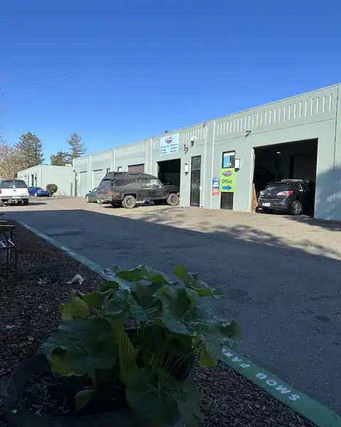 Hensley's Auto Smog And Repair in Santa Rosa