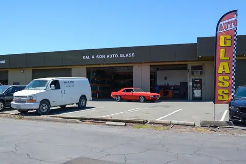 Kal & Son Auto Glass in Santa Rosa