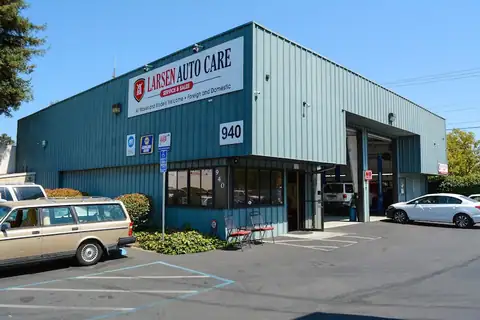 Larsen Auto Care / Sales in Santa Rosa