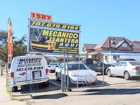 Lomas auto repair in Santa Rosa