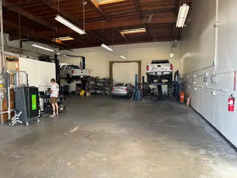 Sparky's Transmission in Santee