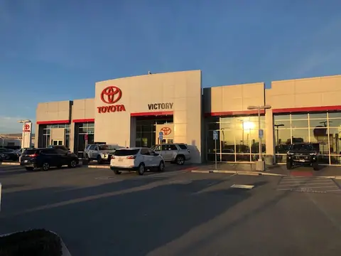 Victory Toyota in Seaside