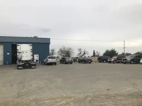 Crosspoint Truck and Trailer Repair in Selma