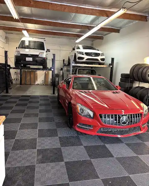 Auto Dept. in Simi Valley