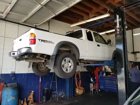 High Tech Car Care in Simi Valley