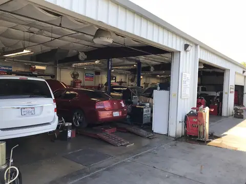 Schneider's Automotive in Simi Valley