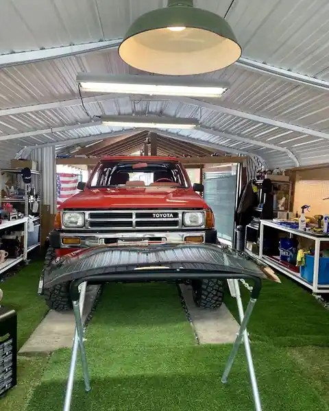 Low Cost Auto Windshield Repair and Replacement in Sonora