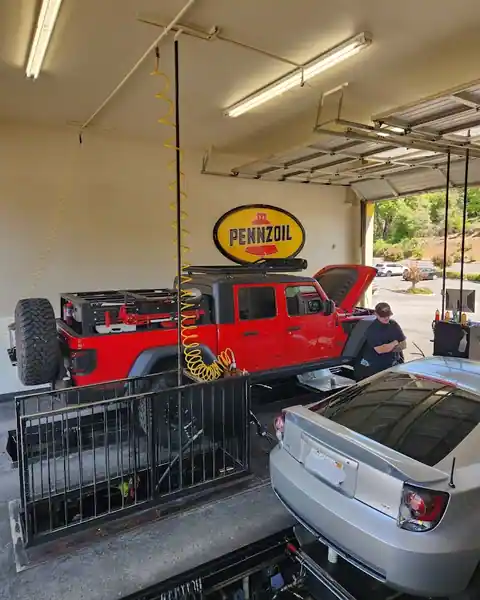 Sonora Express Lube in Sonora