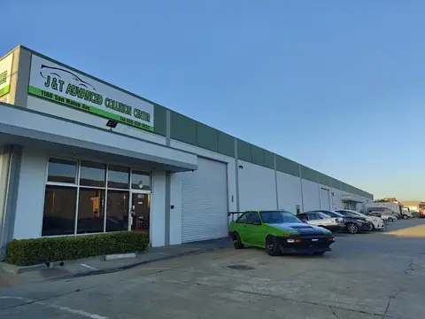J & T Advanced Collision Center in South San Francisco