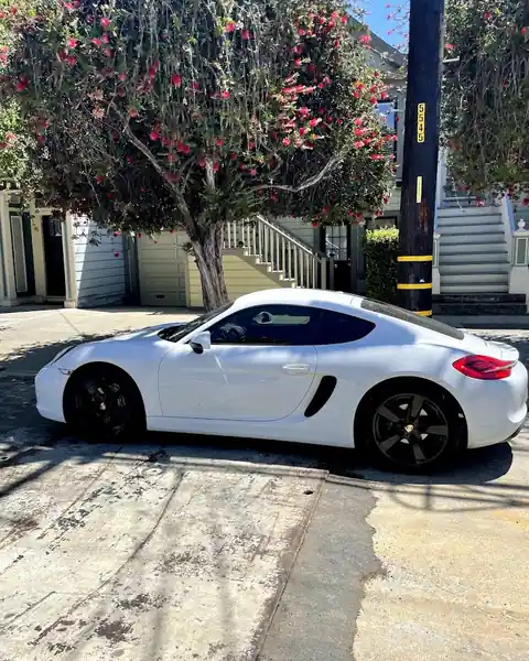 Unique Auto Group in South San Francisco