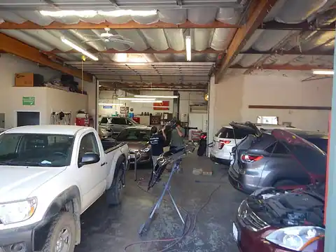 Fulton Body Shop in St Helena