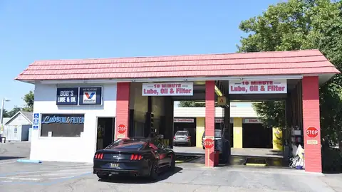 Bob's Lube & Oil in Stockton