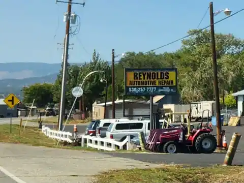Reynold's Auto Repair in Susanville