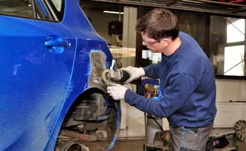Howard's Body Shop in Sutter Creek