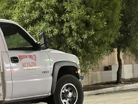 Mariscal Tires 24 hours Mobile Road Service in Taft