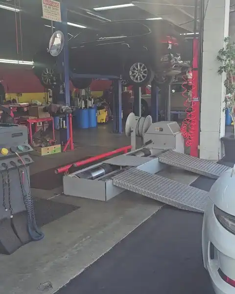 Import Auto Clinic in Thousand Oaks
