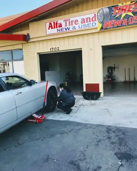 Alfa Tire & Wheels in Vallejo