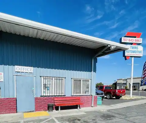 Twin's Automotive in Vallejo