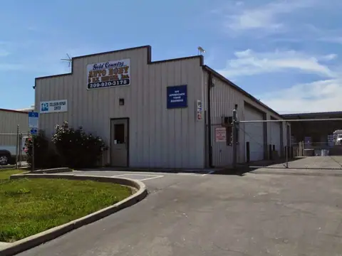 Gold Country Auto Body in Valley Springs