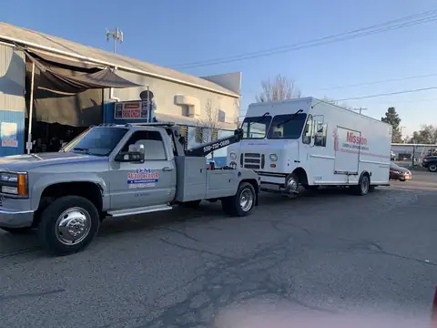 D & M Auto Repair, Smog in Visalia