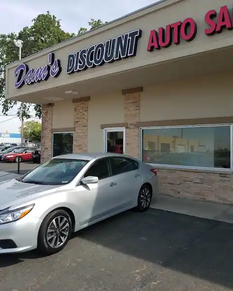 Dann's Discount Auto Sales in Visalia