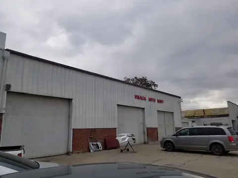 Visalia Auto Body in Visalia