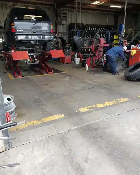 Visalia Tire & Wheel in Visalia