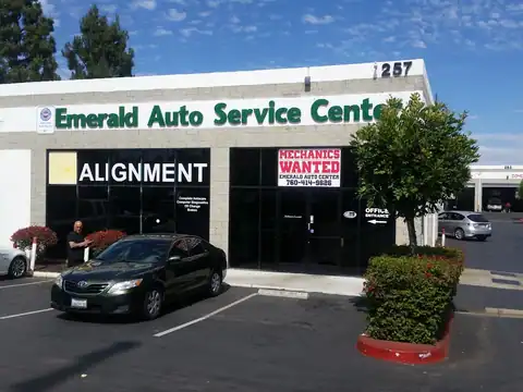 Emerald Auto Service Center in Vista