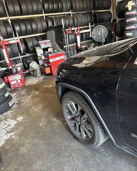 Olive Tire Shop in Vista