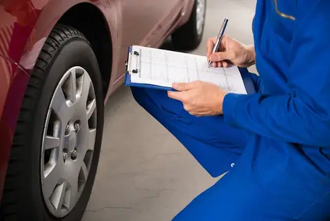 Richard's Automotive in Vista