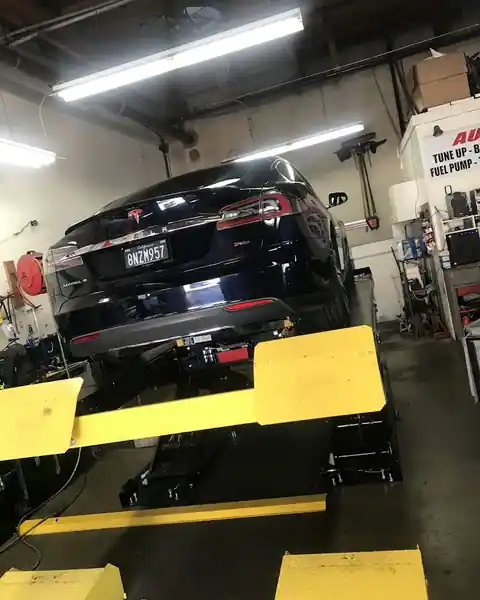 Ricky auto repair & Alignments in Vista