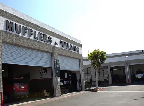 Vista Brakes & Complete Auto Repair in Vista