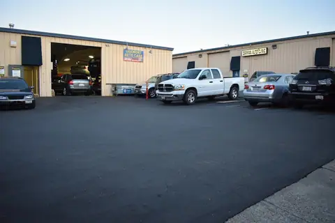 Oakmont Auto Care in Walnut Creek