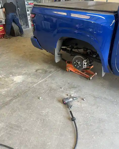 Blue Tire Service in Wasco