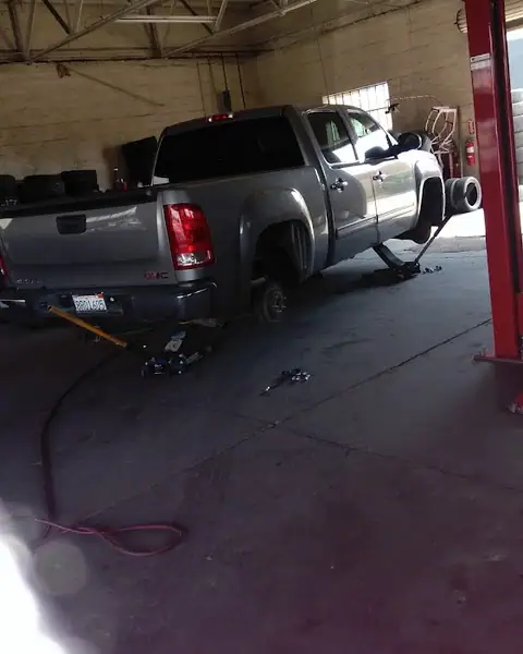 Paco Tires & Wheels in Wasco